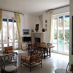 Tenuta Belvedere Aparthotel 4*